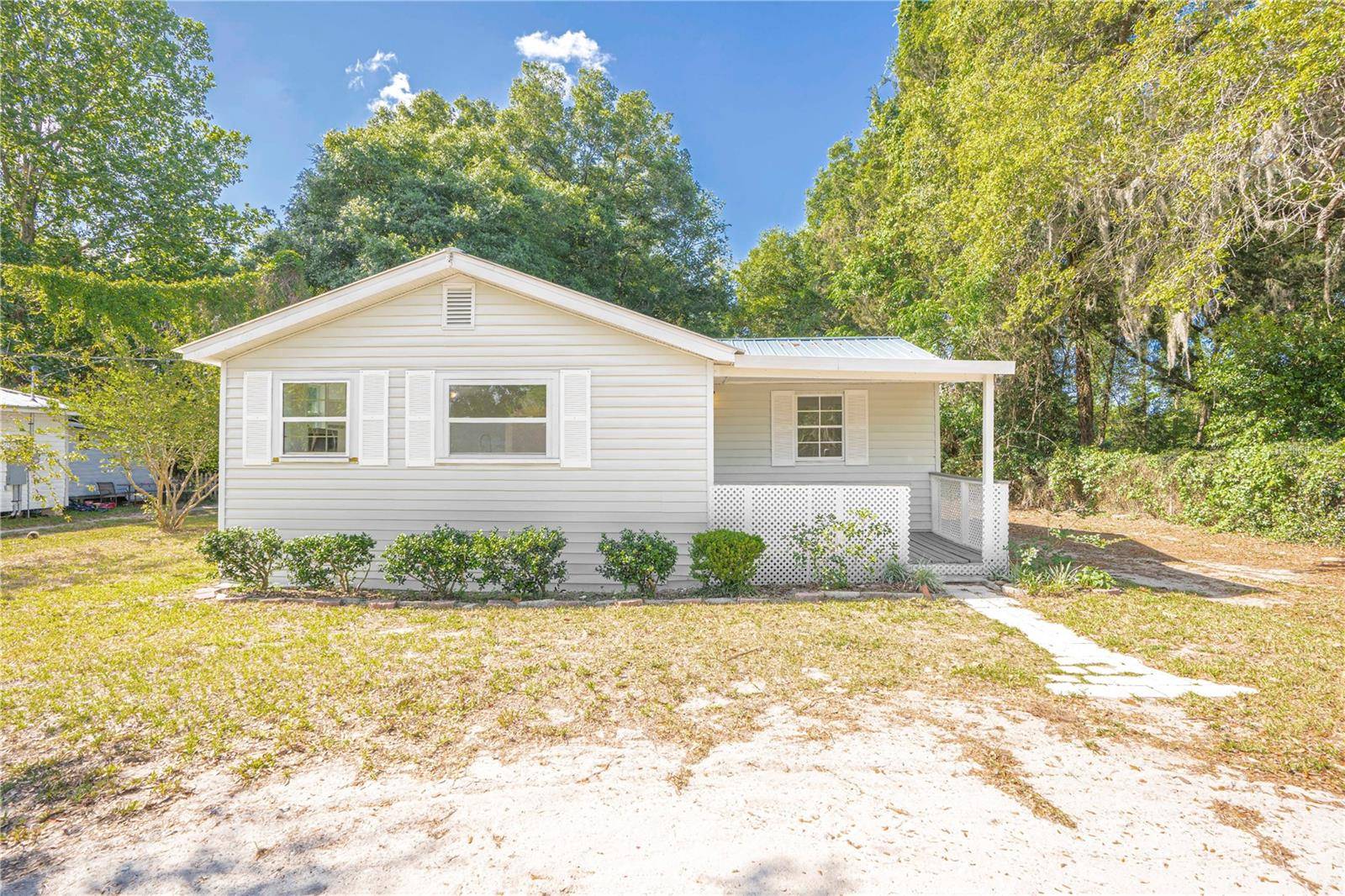 Anthony, FL 32617,1800 NE 95TH ST