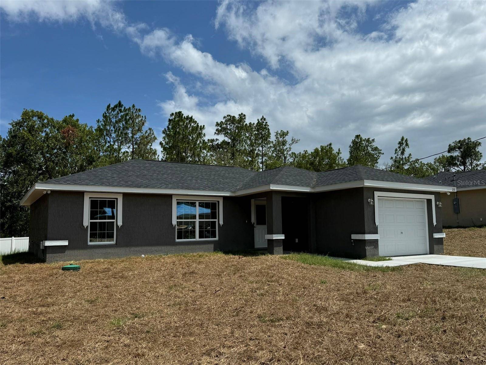 Ocala, FL 34472,235 LOCUST LN