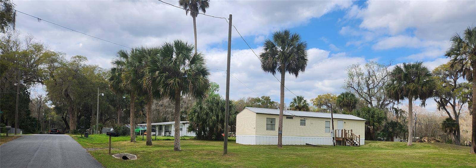 Lake Panasoffkee, FL 33538,2122 CR 426