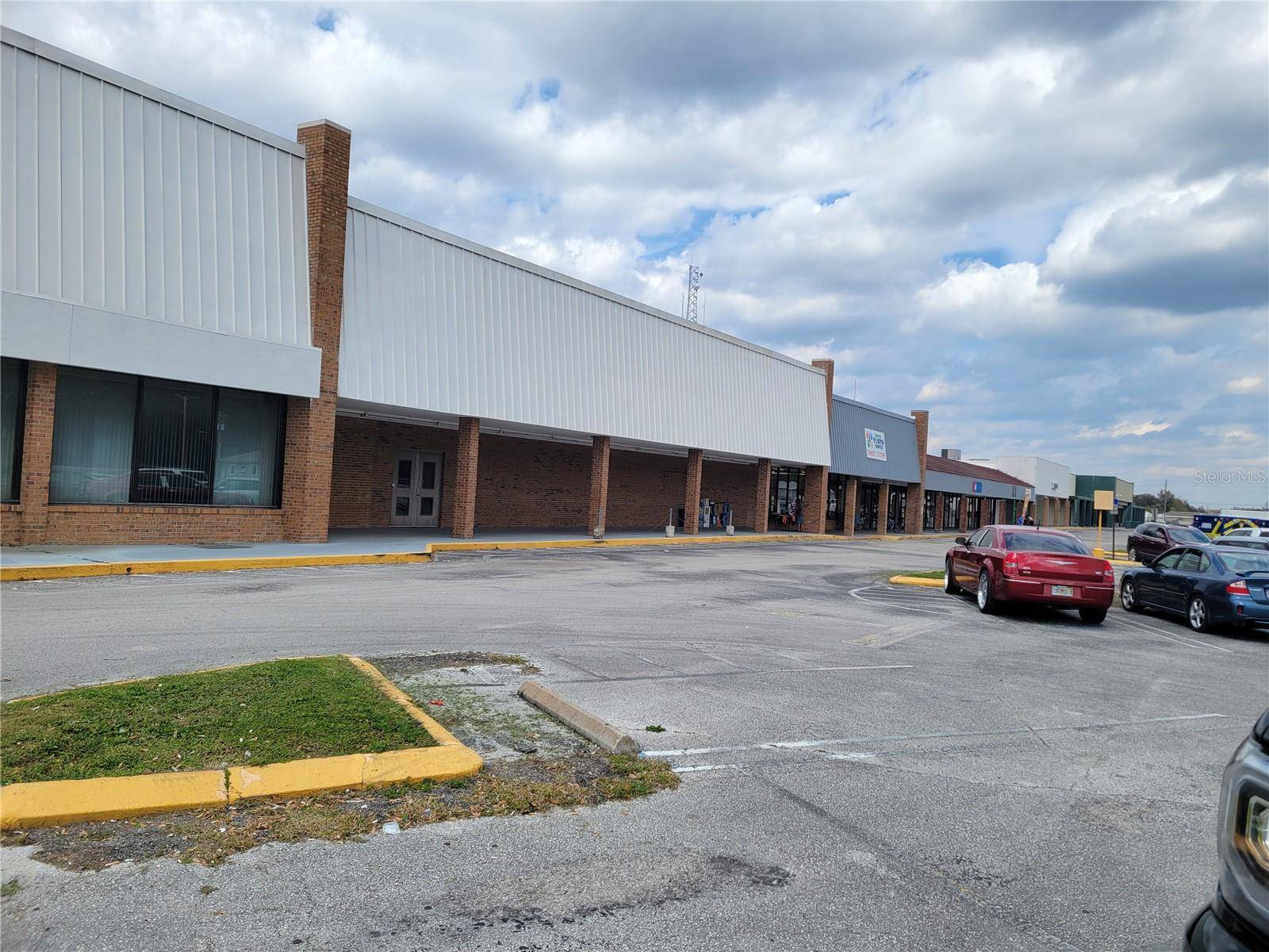 Bushnell, FL 33513,910 N MAIN ST N #910