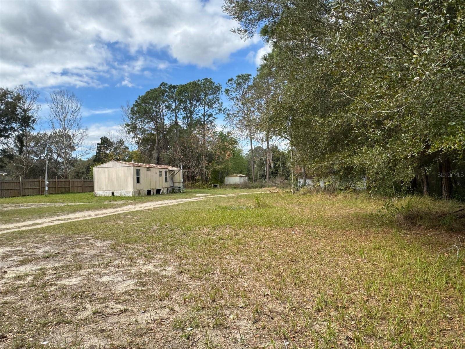 Ocklawaha, FL 32179,11810 SE HWY 464