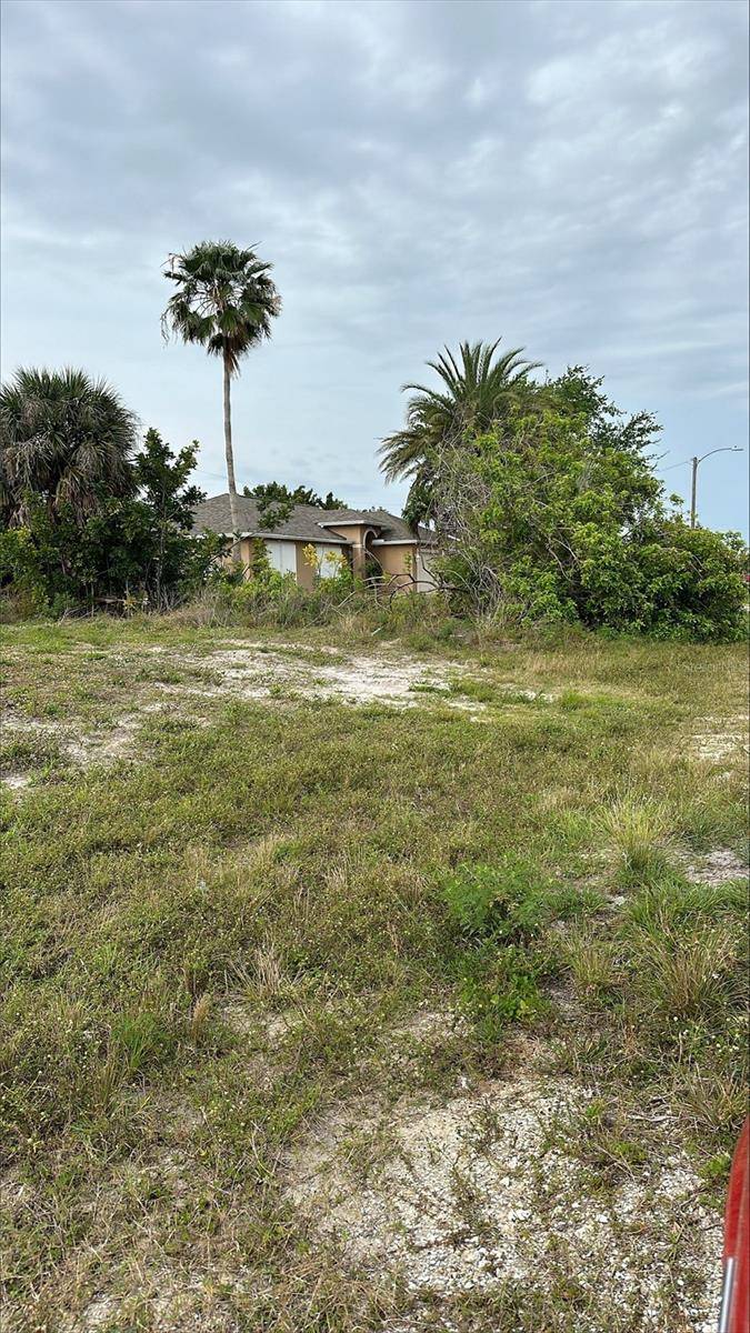 Cape Coral, FL 33993,310 NW 5TH ST