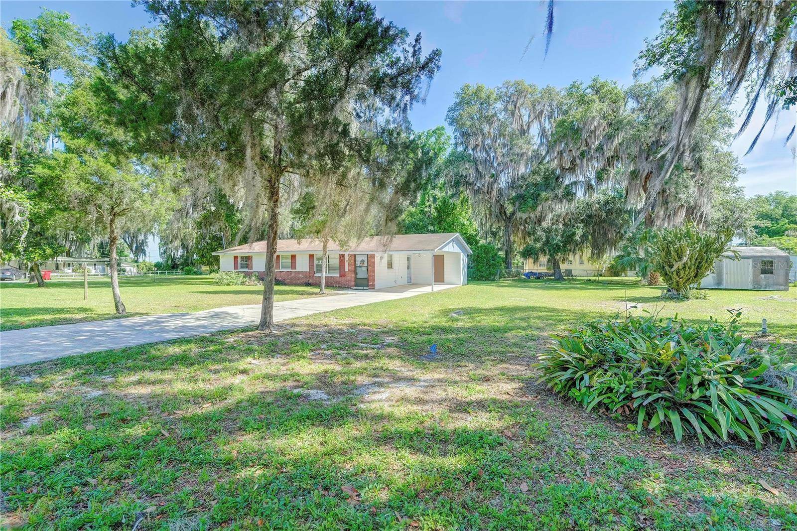 Lake Panasoffkee, FL 33538,2429 CR 451