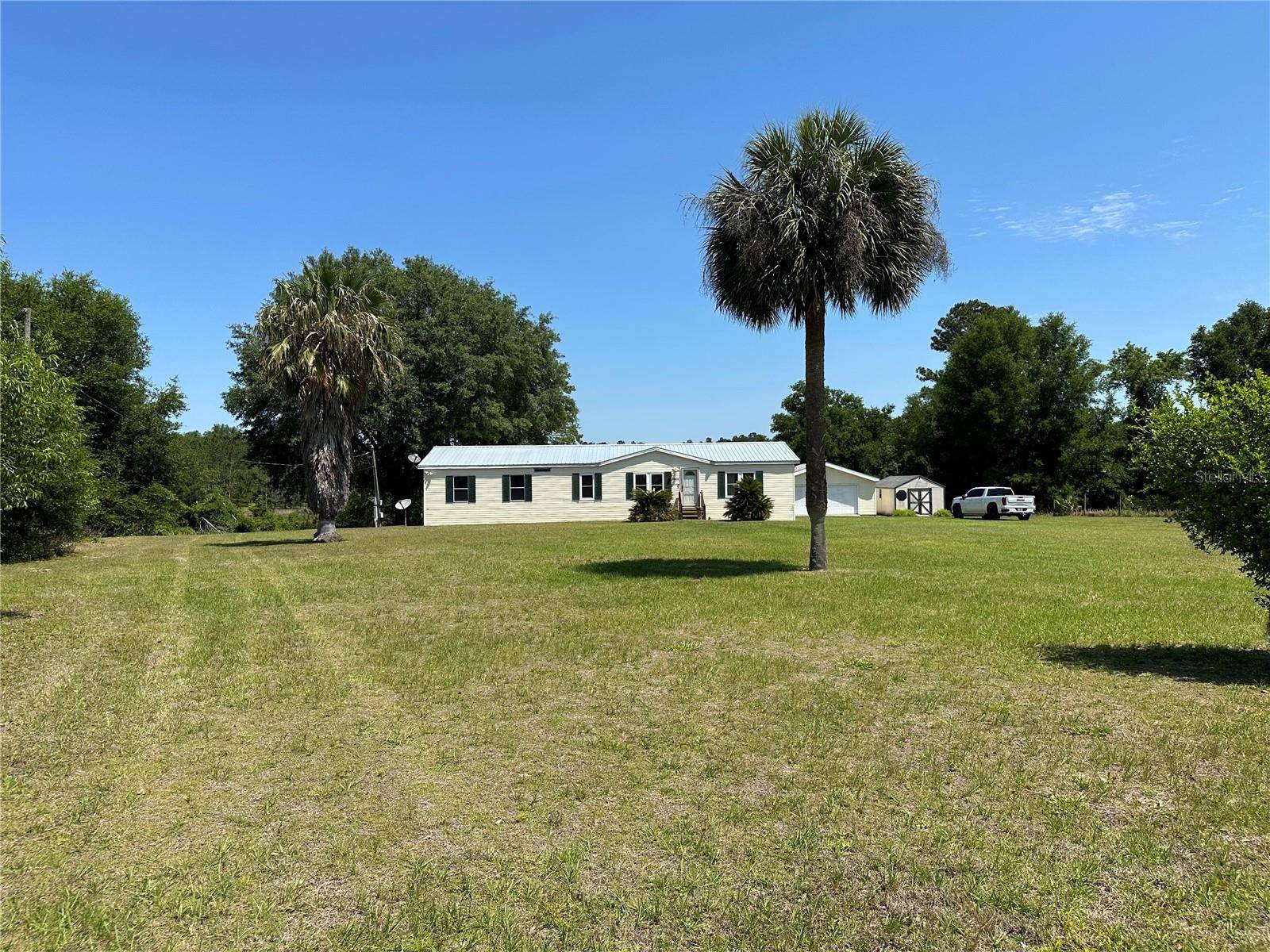 Ocklawaha, FL 32179,17979 SE 90TH ST