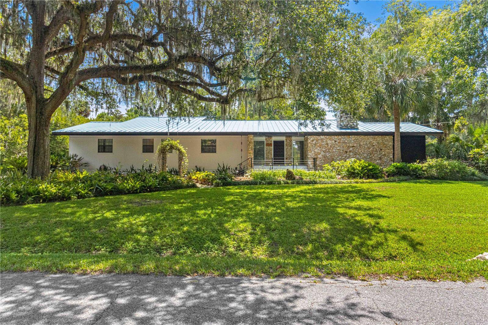 Ocala, FL 34471,1339 SE 17TH AVE