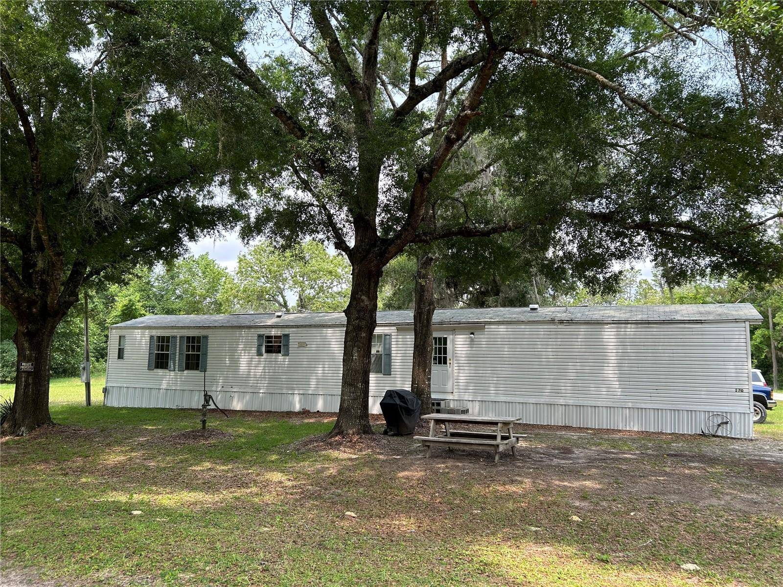 Williston, FL 32696,270 NE 157TH TER