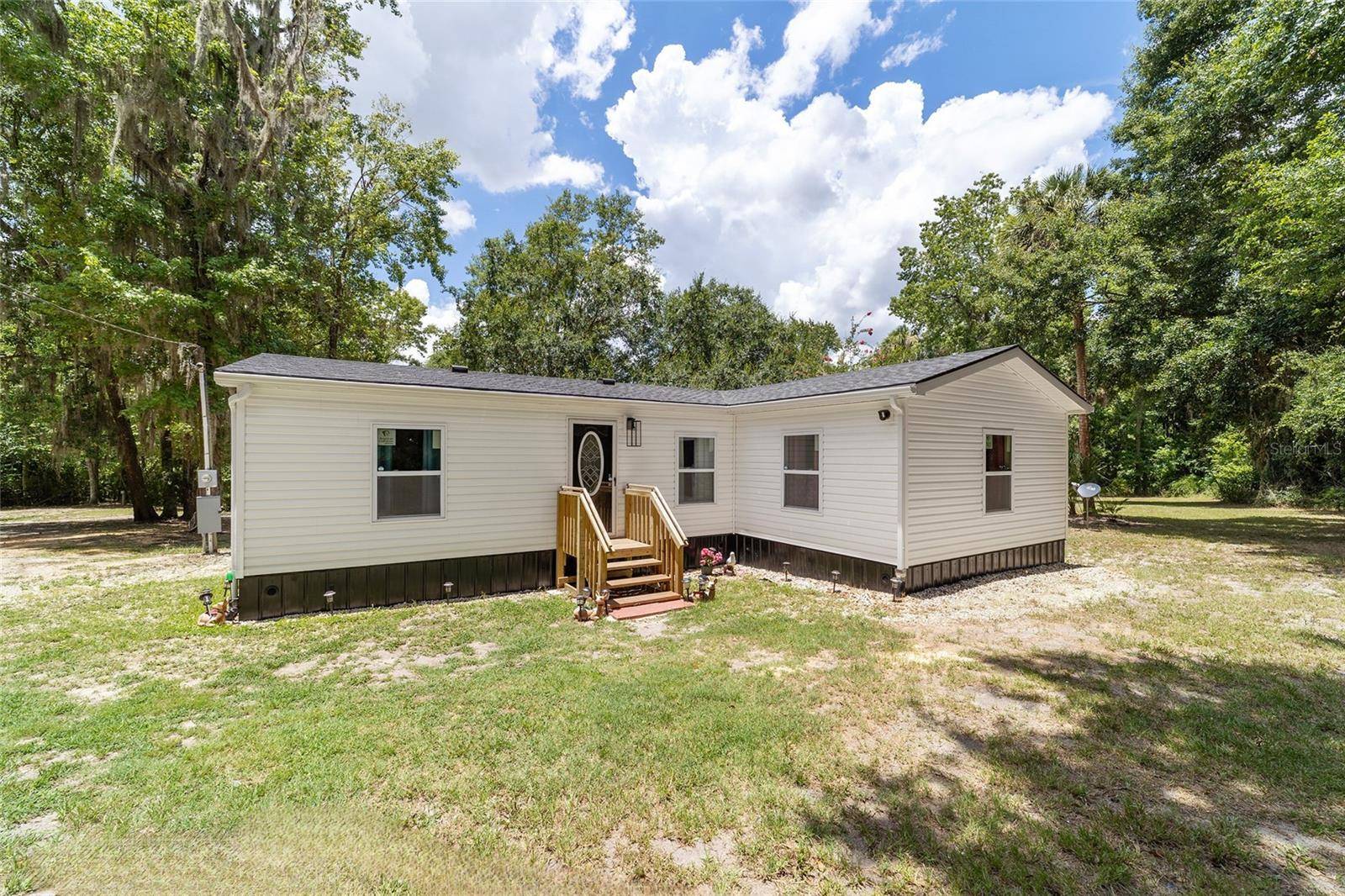 Reddick, FL 32686,5750 W HIGHWAY 329