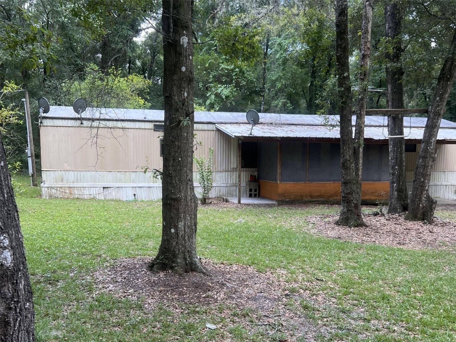 Reddick, FL 32686,18180 N US HIGHWAY 441