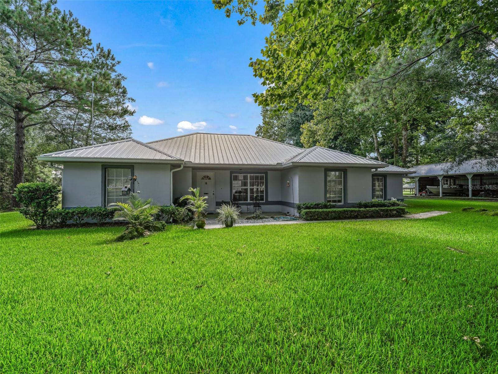 Morriston, FL 32668,8585 NW 162ND CT