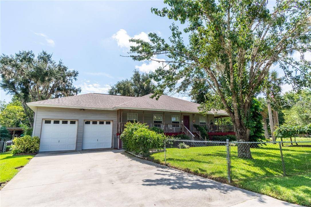 Astor, FL 32102,55730 HOLIDAY CIR