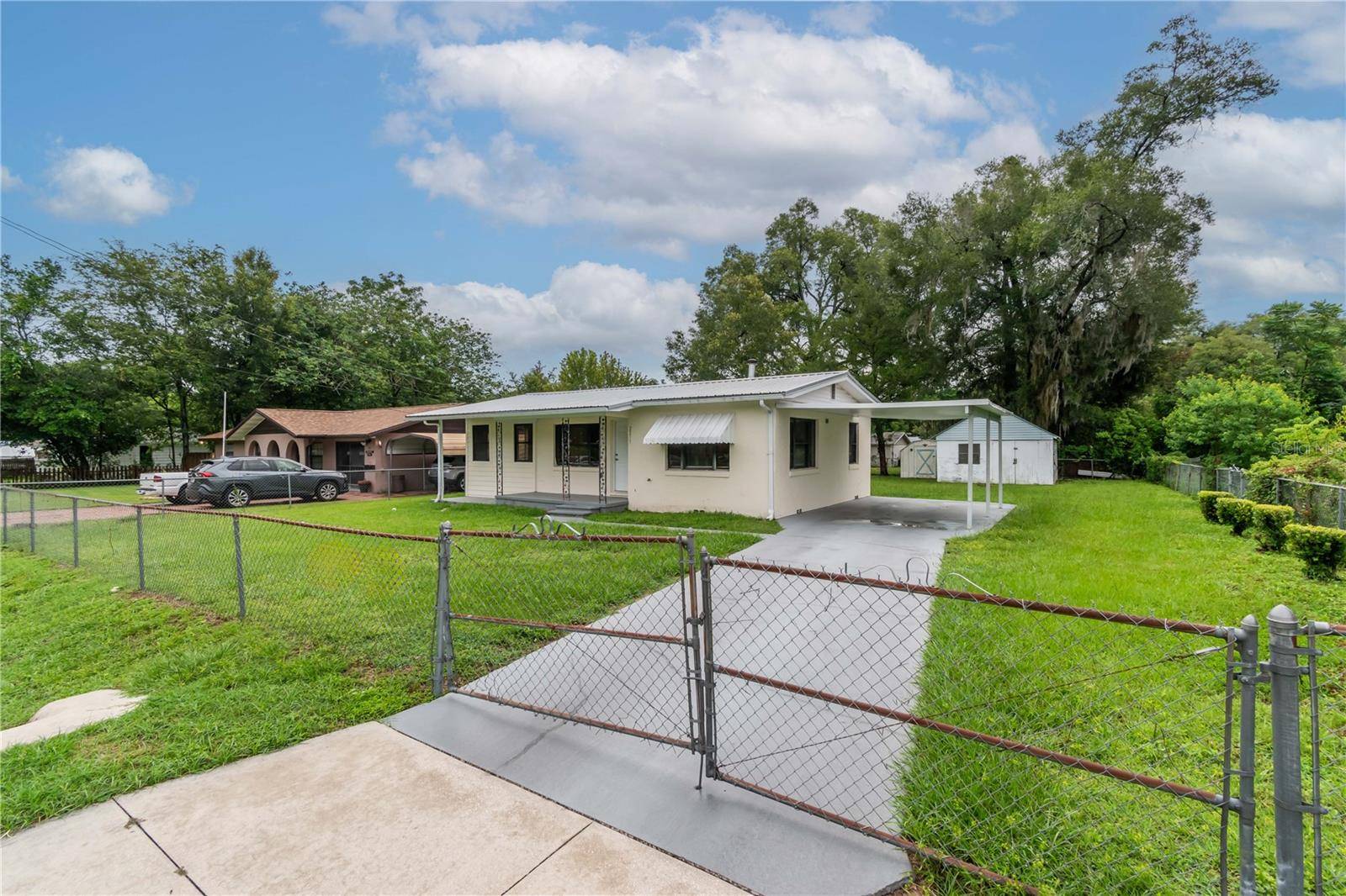 Ocala, FL 34470,2215 NE 16TH CT