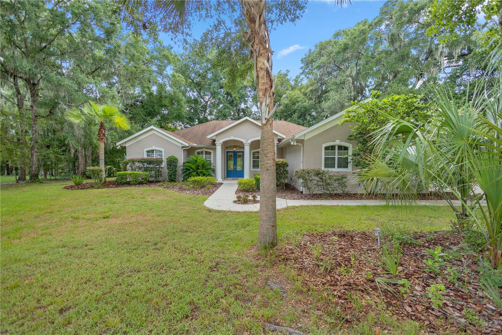 Ocala, FL 34471,825 SE 36TH LN