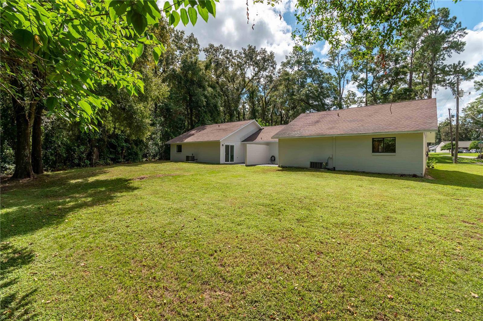 Ocala, FL 34471,711 SE 28TH PL