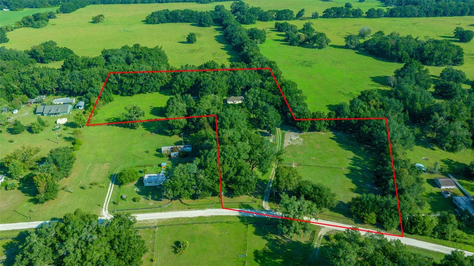 Citra, FL 32113,399 NE 155 PL