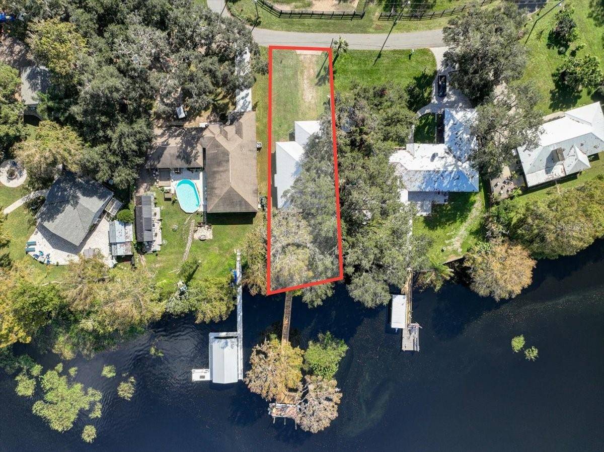 Floral City, FL 34436,7722 S SHORE ACRE PT