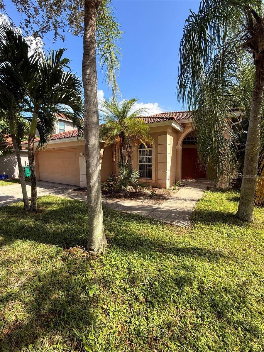 Naples, FL 34119,8376 LAUREL LAKES BLVD