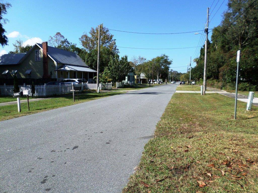 Dunnellon, FL 34431,20717 WALNUT ST