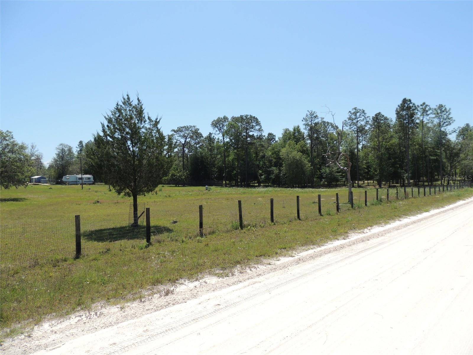Bronson, FL 32621,5551 NE 106TH CT