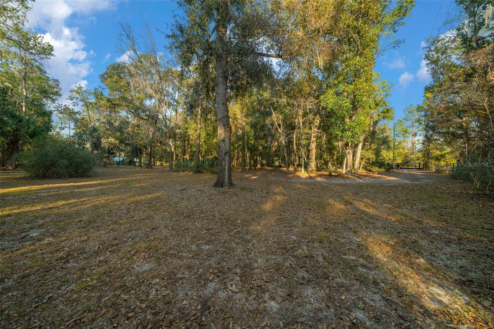 Hawthorne, FL 32640,12108 SE 225TH DR