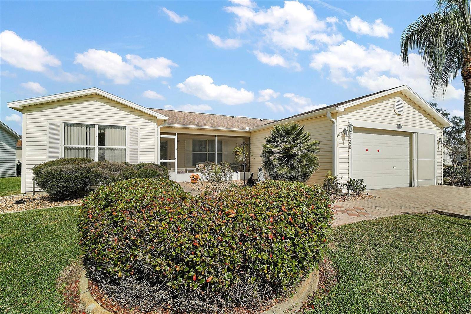 The Villages, FL 32162,2538 PRIVADA DR