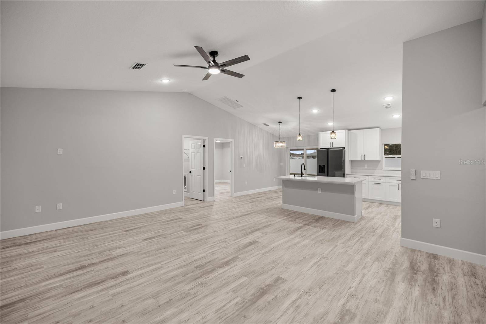 Ocala, FL 34472,6 DOGWOOD LOOP AVE