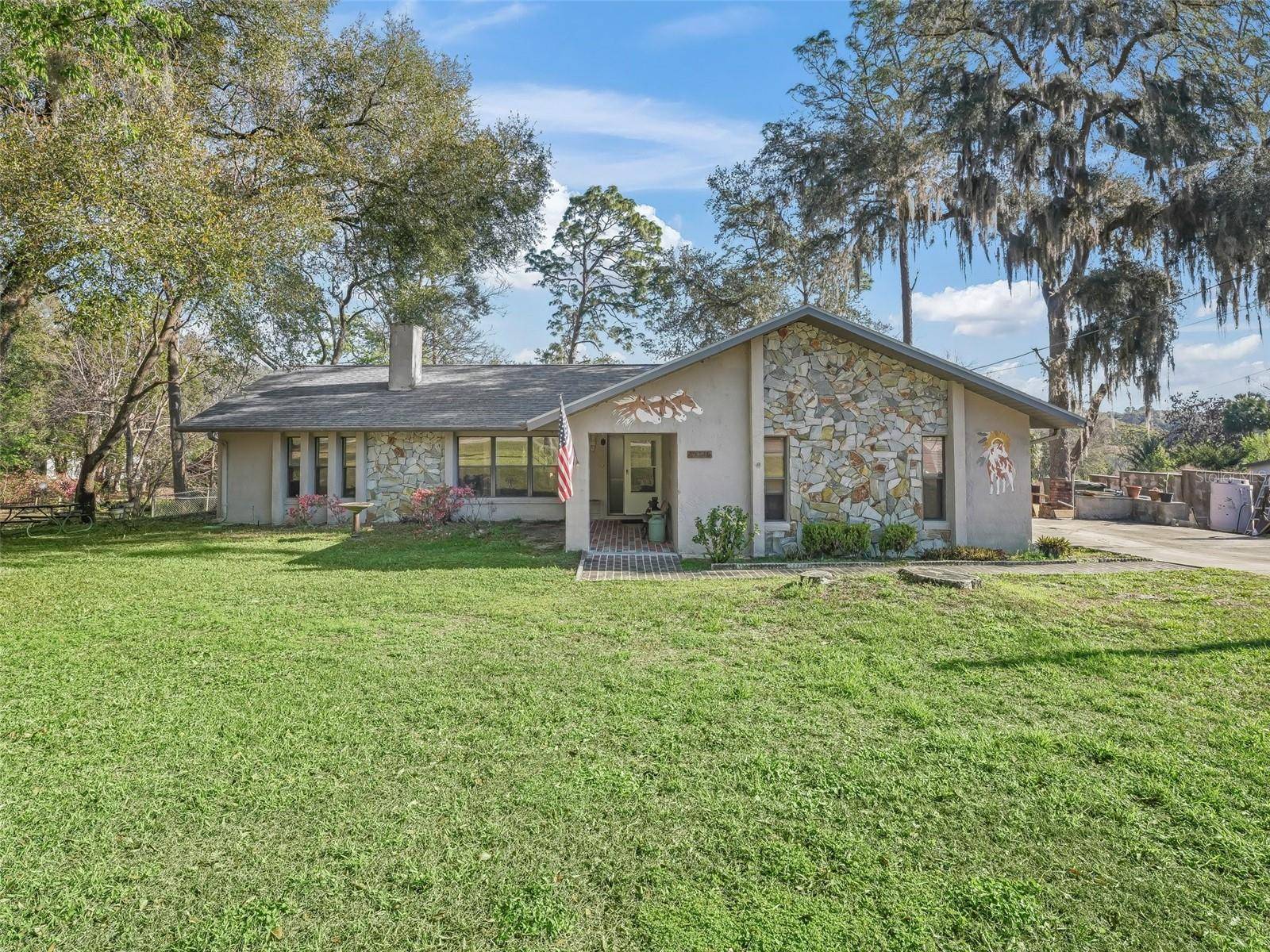 Ocklawaha, FL 32179,16211 SE 62ND PL