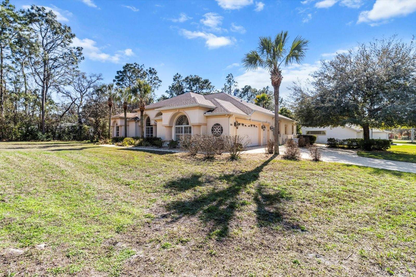Homosassa, FL 34446,206 DAISY ST