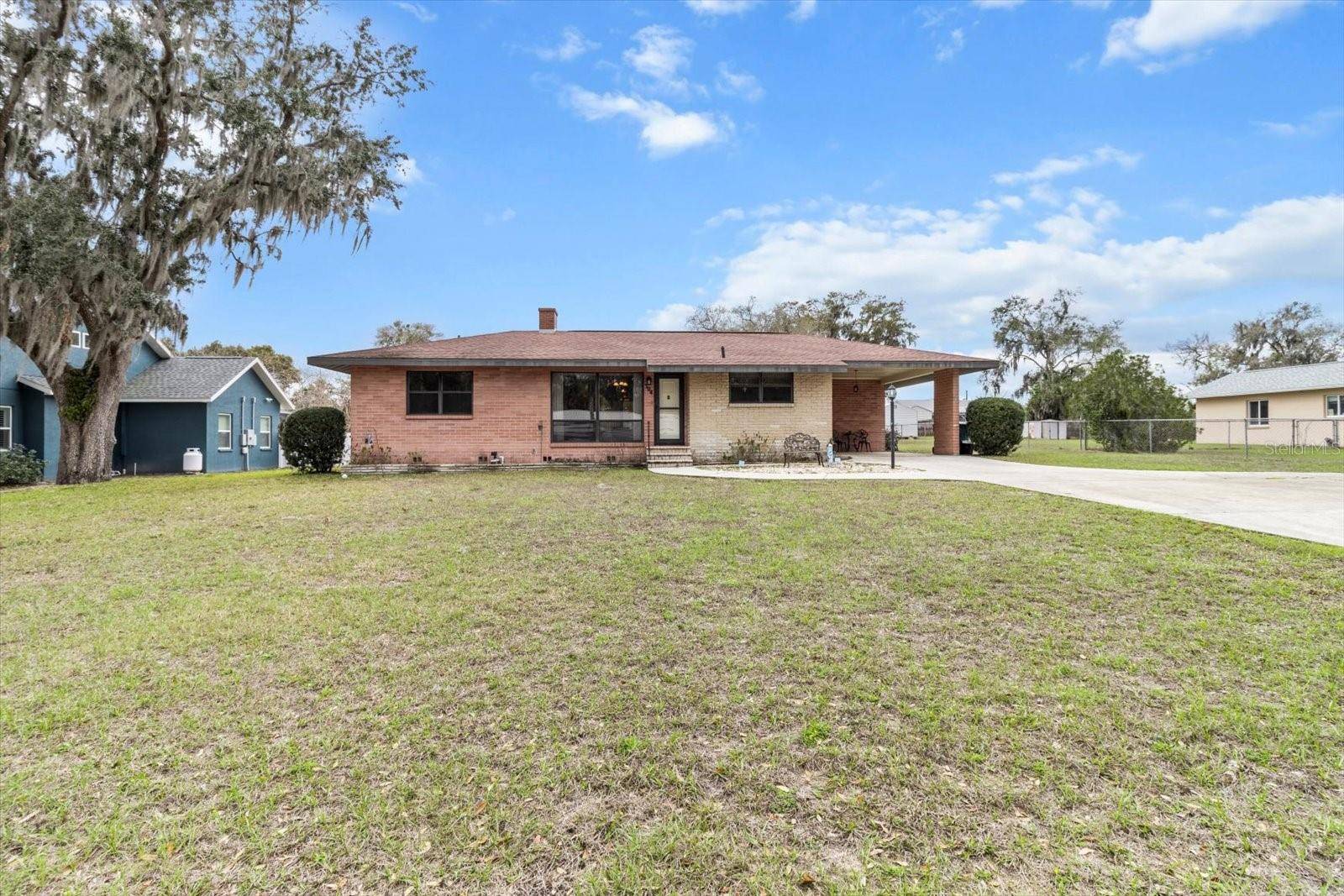 Inverness, FL 34452,304 S PINE AVE