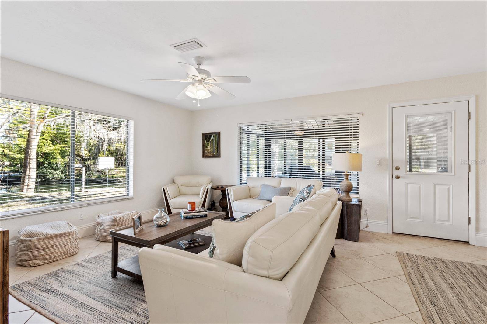 Crystal River, FL 34429,1637 SE PARADISE CIR W #101