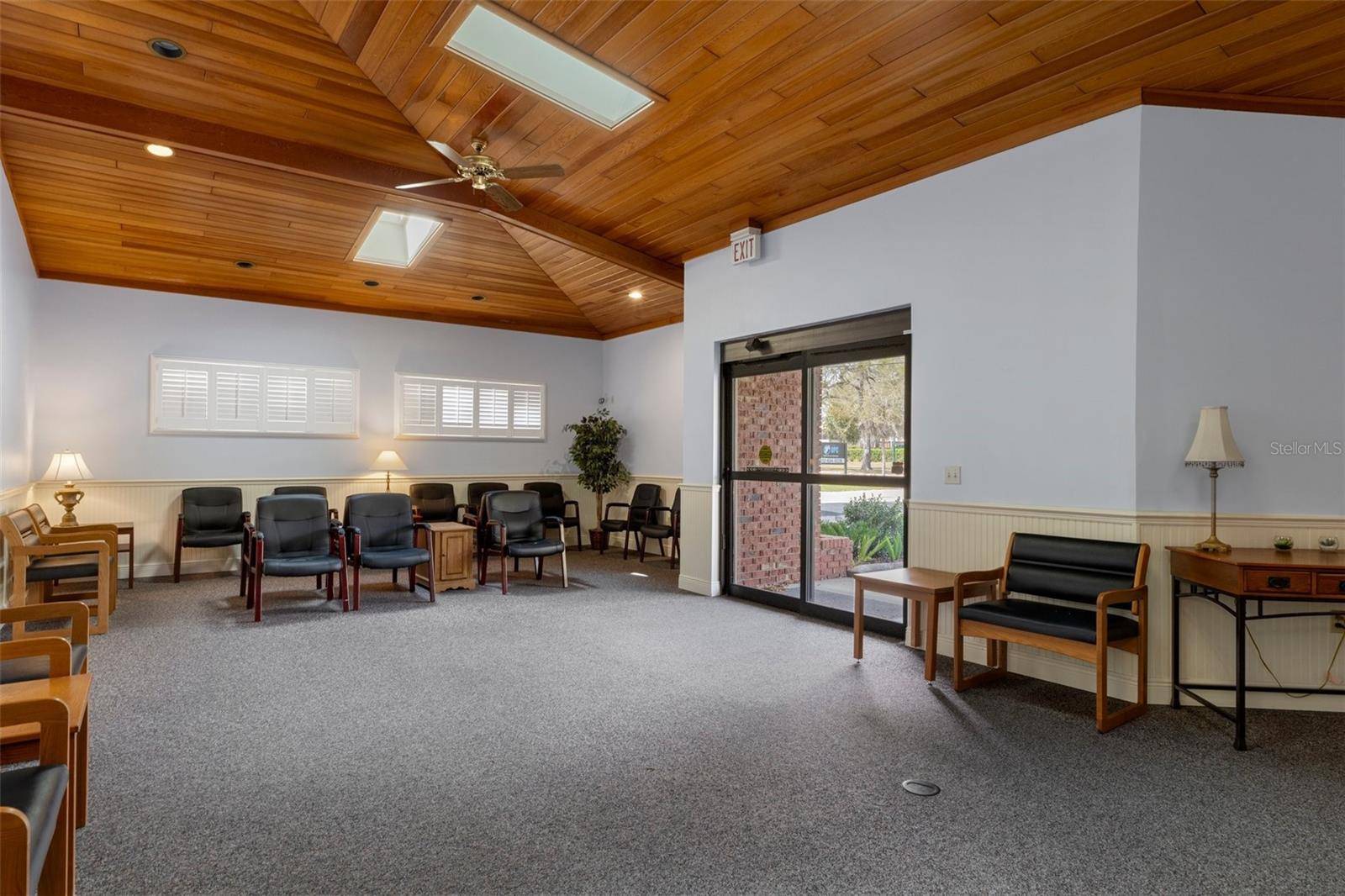 Inverness, FL 34452,403 W HIGHLAND BLVD