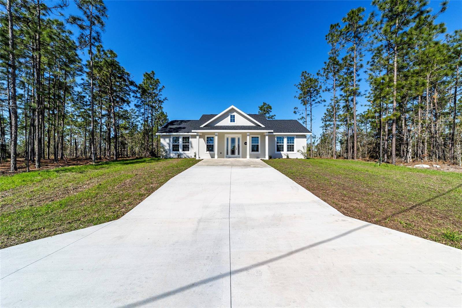 Williston, FL 32696,830 NE 150TH AVE
