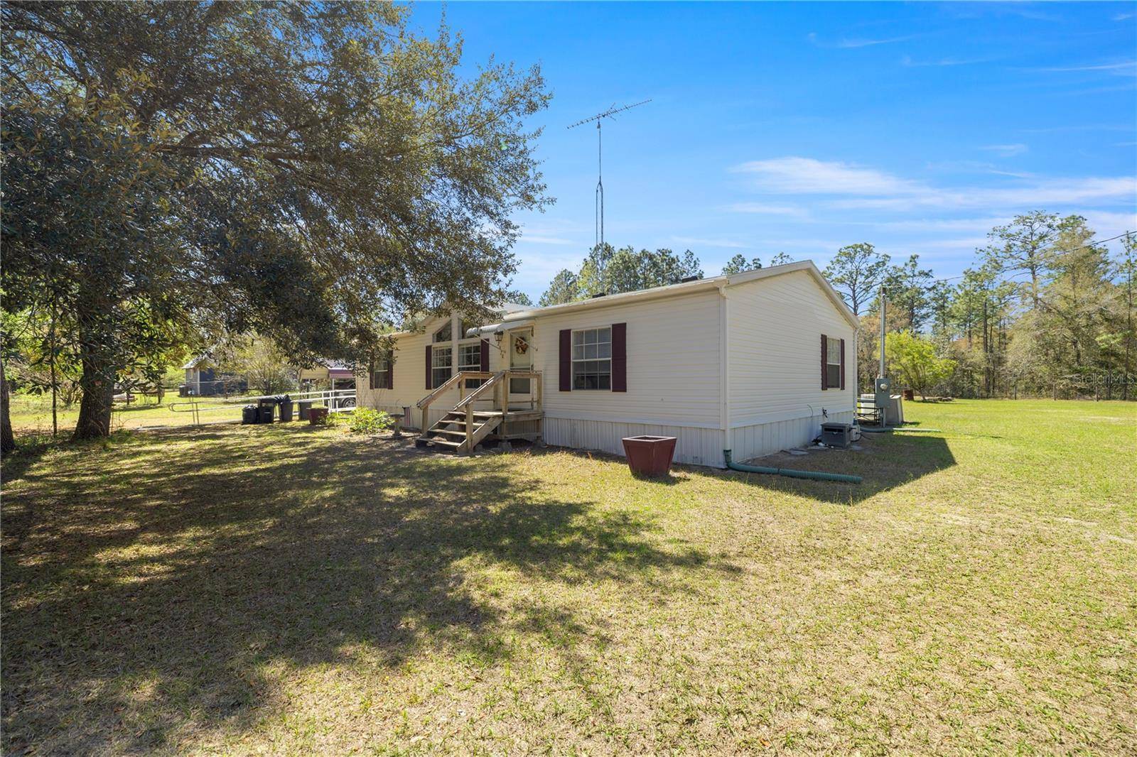 Morriston, FL 32668,2670 SE 141ST AVE