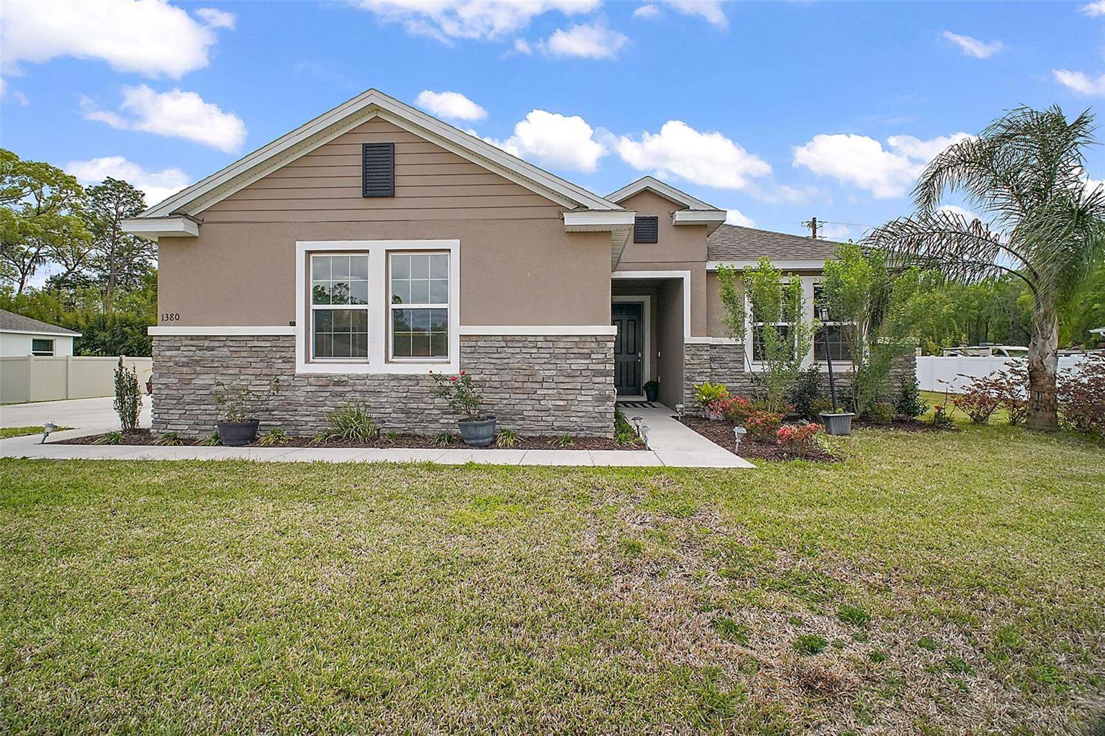Ocala, FL 34472,1380 SE 63RD COURT RD
