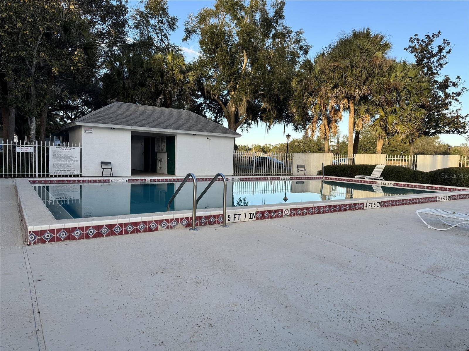 Ocala, FL 34472,8142 FAIRWAYS CIR #S204