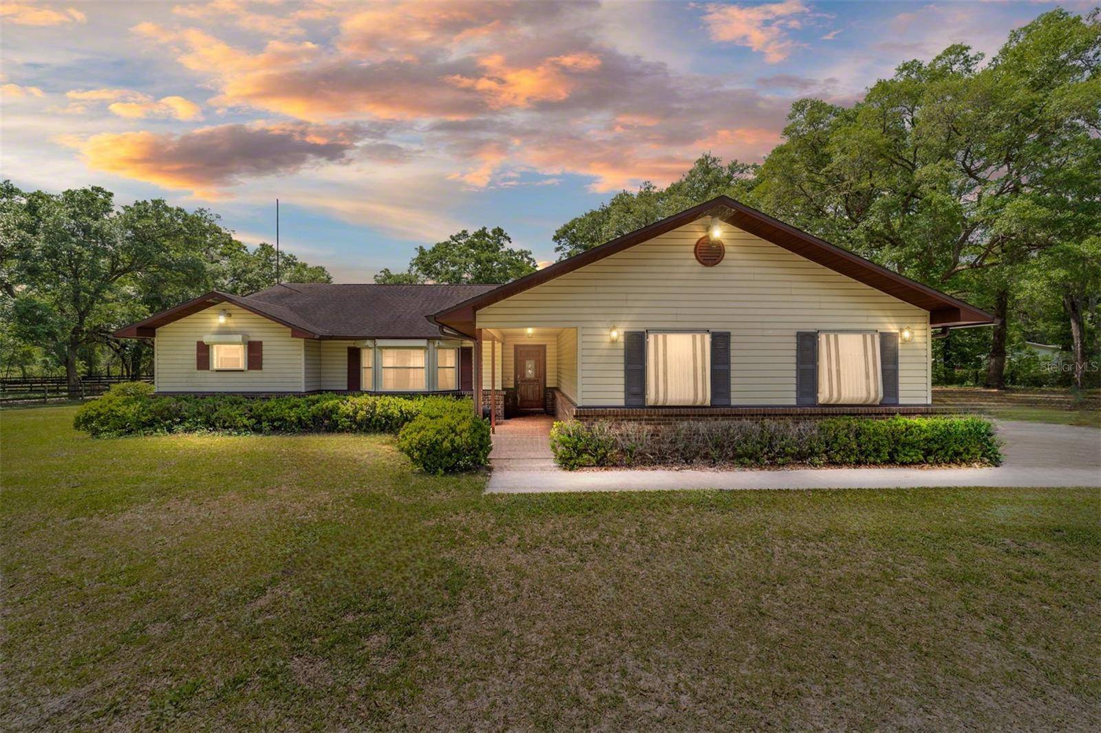 Williston, FL 32696,21990 NE HIGHWAY 27