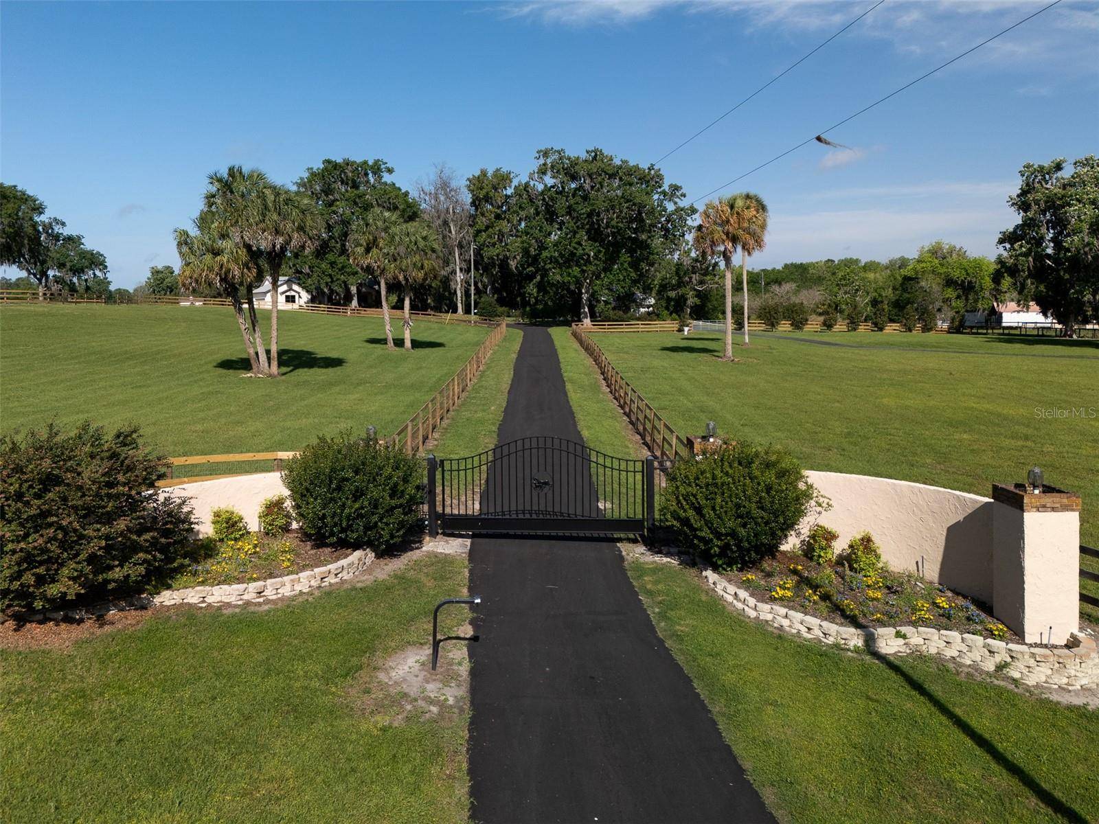 Reddick, FL 32686,16700/16702 NW HIGHWAY 225