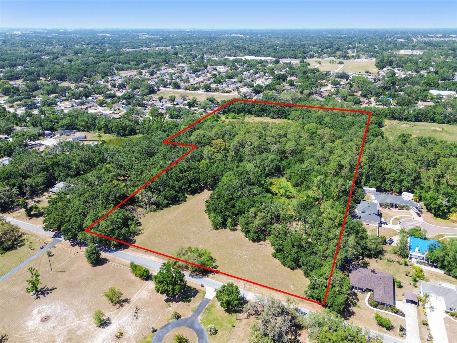 Brandon, FL 33511,903 KNOWLES RD