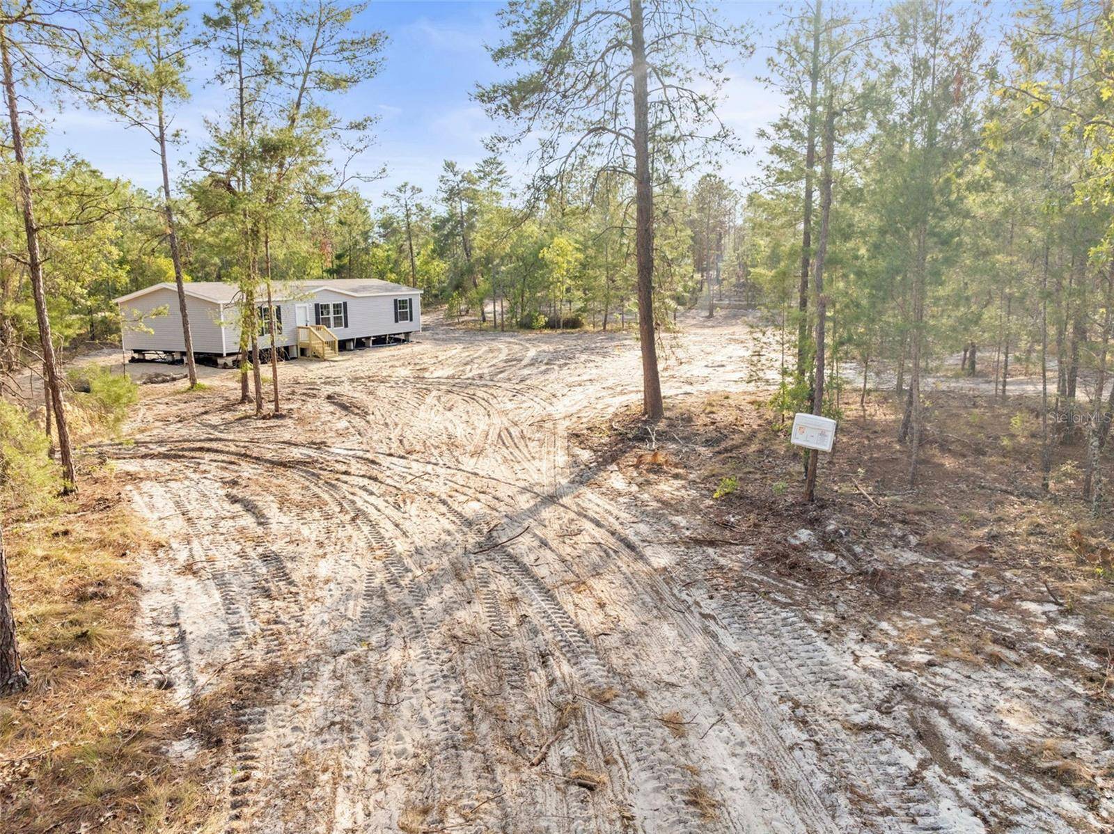 Williston, FL 32696,930 SE 145 CT
