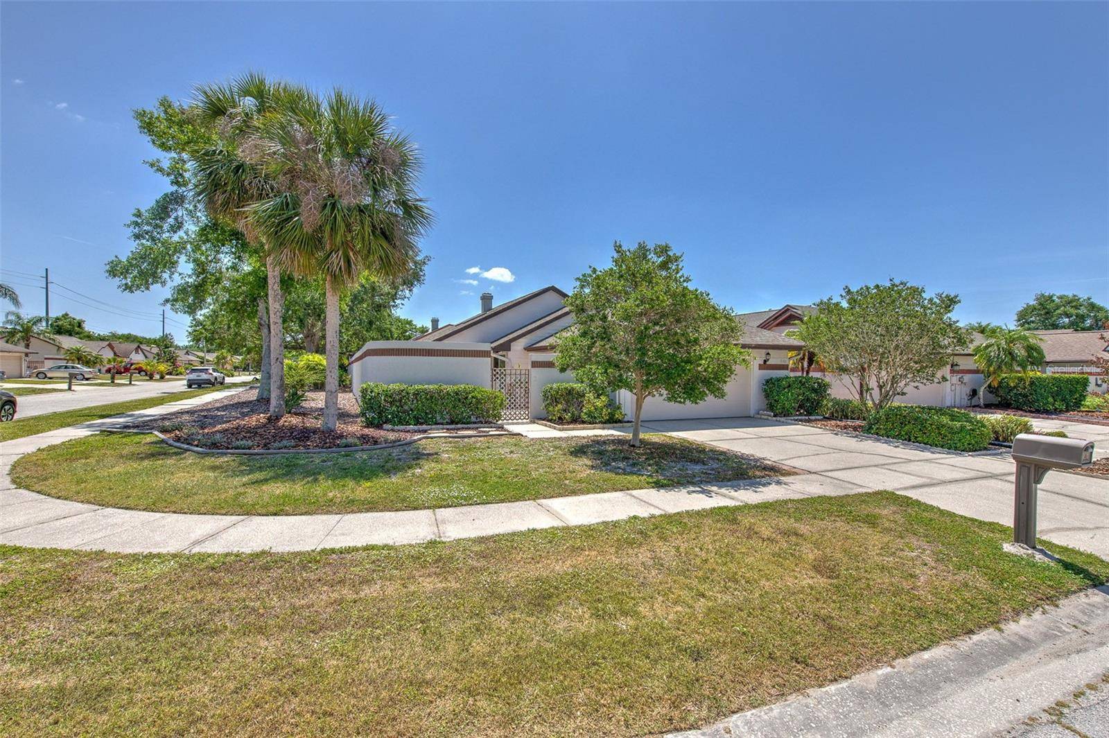 Tampa, FL 33635,7102 SILVERMILL DR