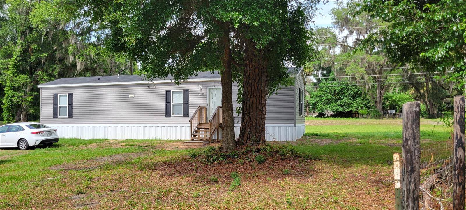 Reddick, FL 32686,15951 NW 44TH AVENUE RD