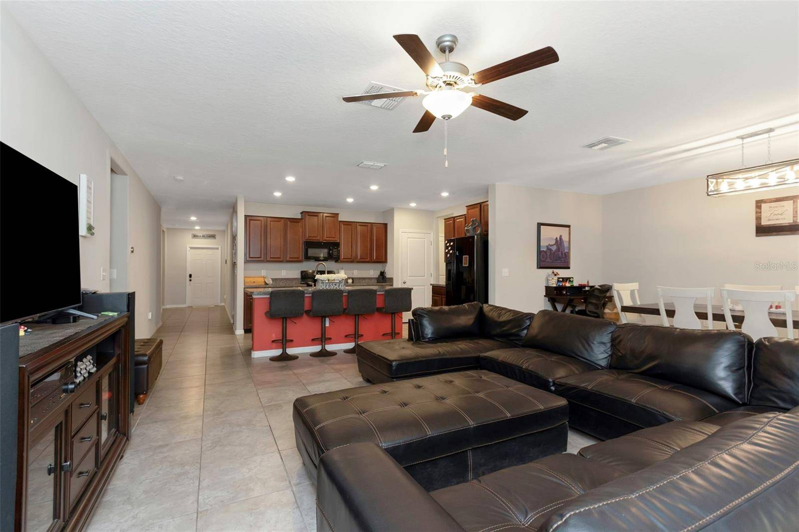 Ruskin, FL 33570,1739 BROAD WINGED HAWK DR
