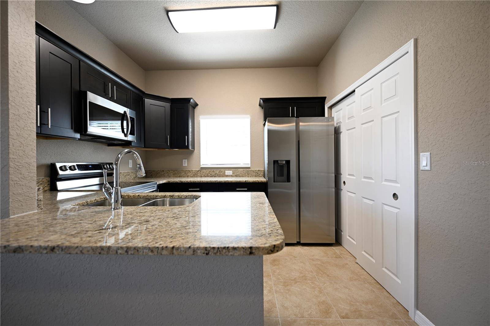 Ocala, FL 34475,715 NW 22ND CT