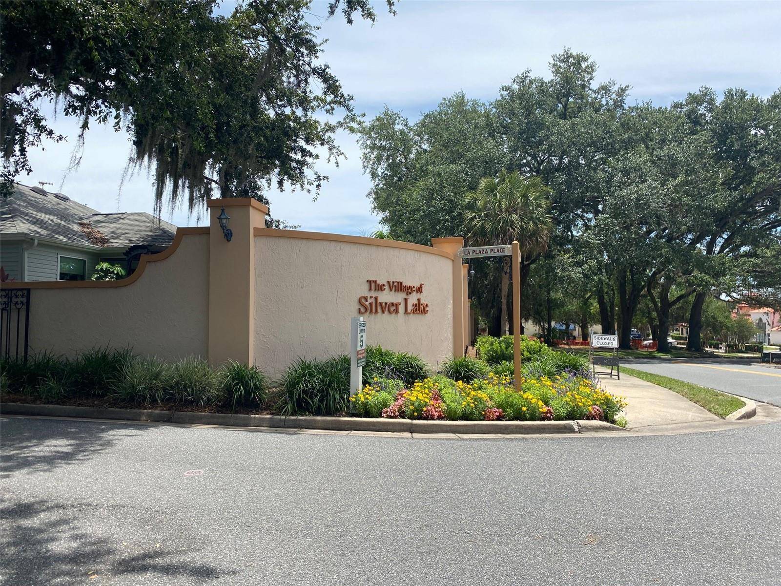 Lady Lake, FL 32159,1408 TORREY PINES DR