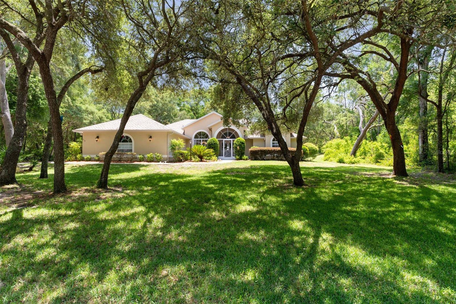 Hernando, FL 34442,952 E WHITECLOUD LN