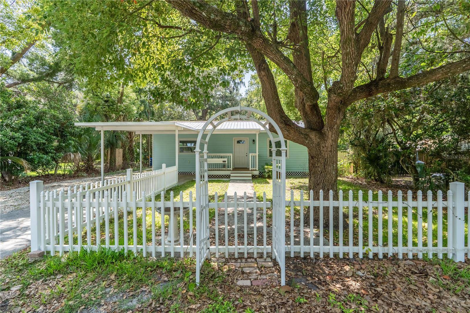 Crystal River, FL 34428,750 NE 2ND AVE
