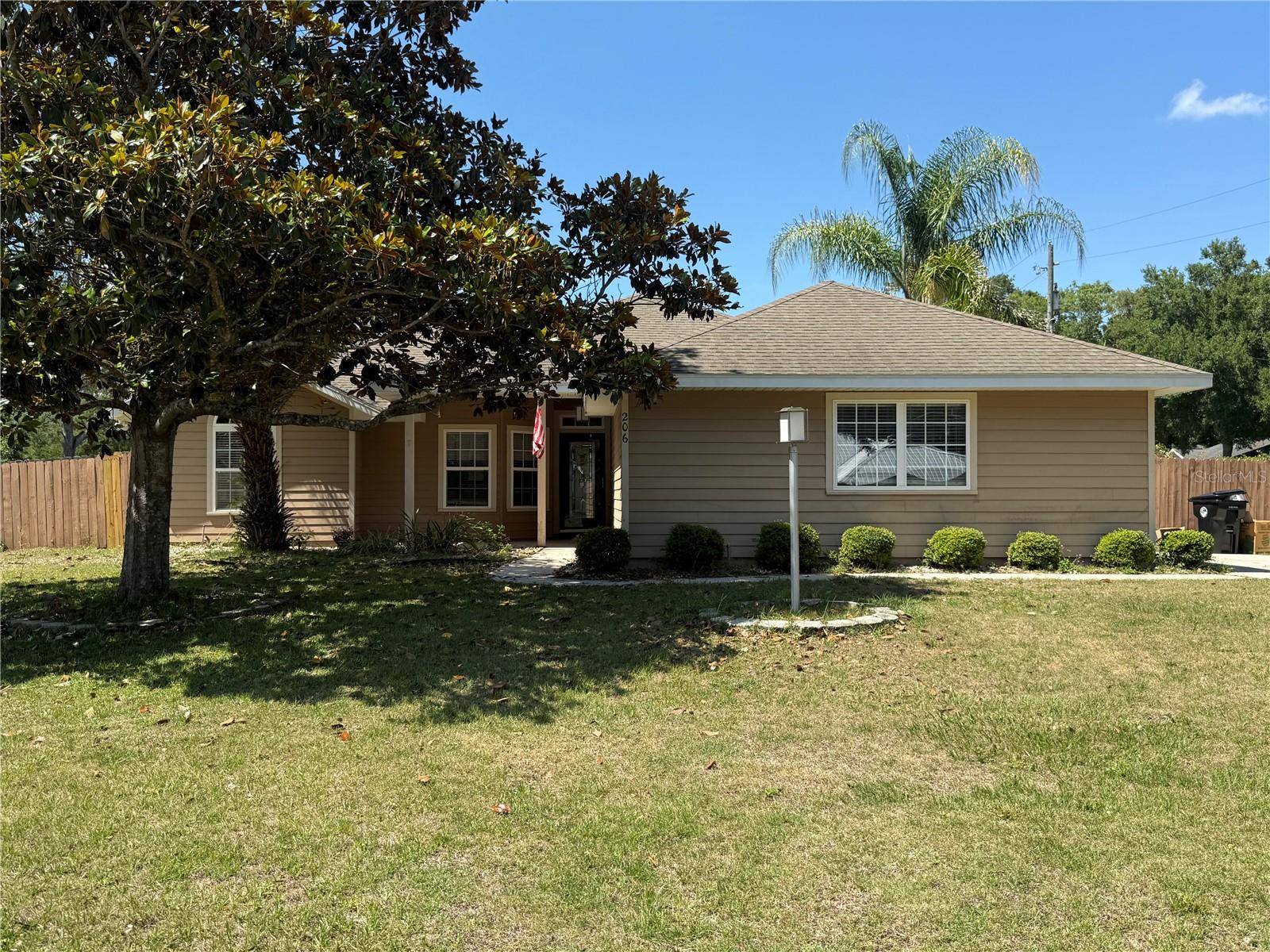 Williston, FL 32696,206 SE 8TH AVE