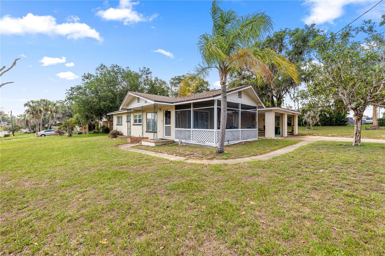 Eustis, FL 32726,705 WASHINGTON AVE