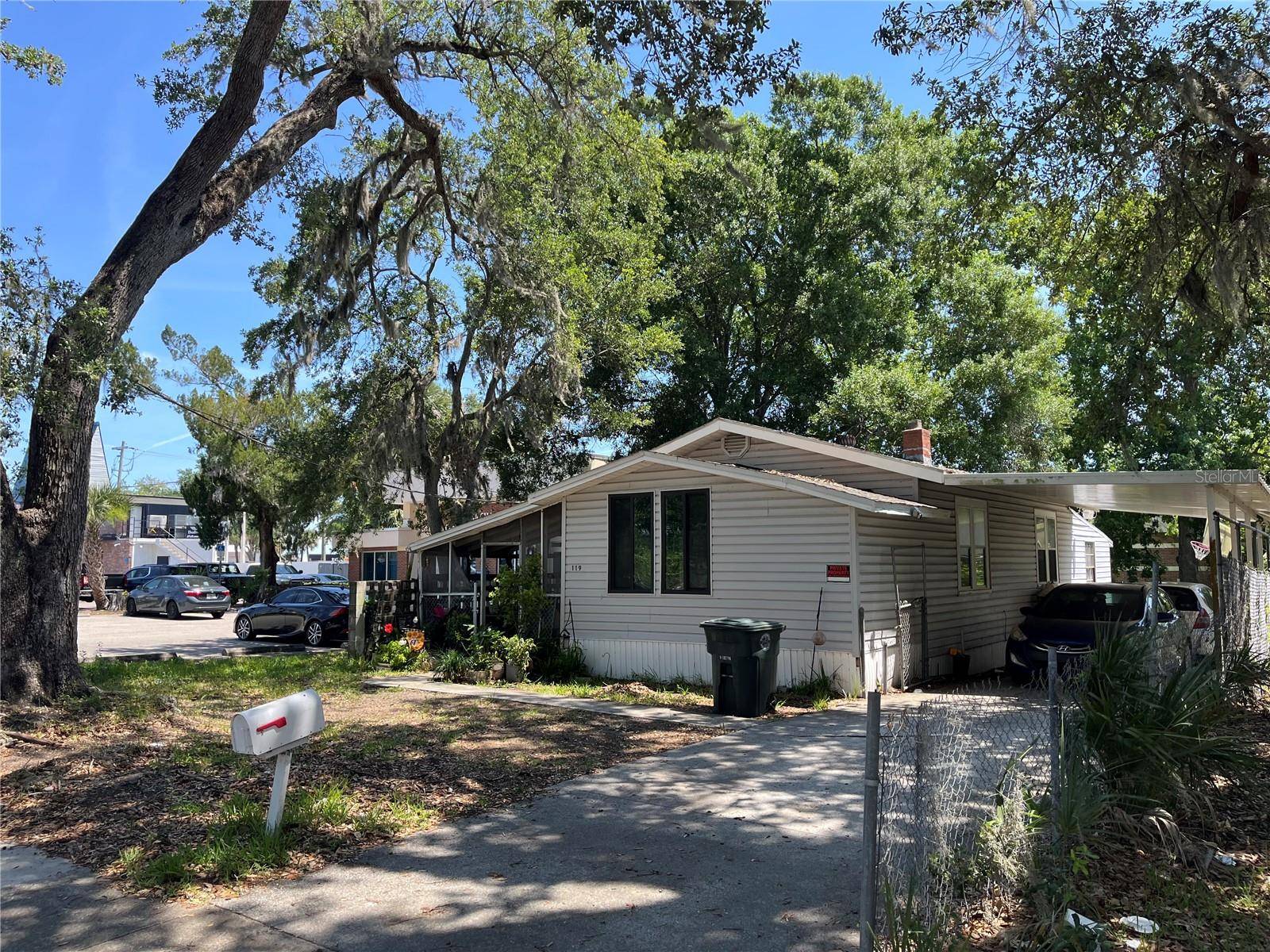 Daytona Beach, FL 32114,119 LOCKHART ST