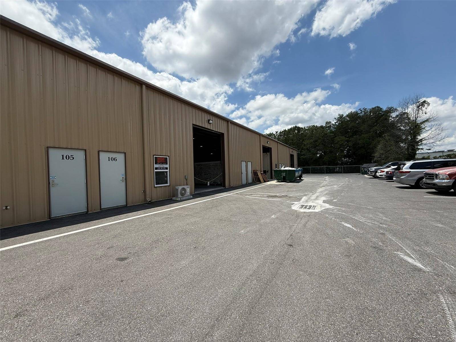 Ocala, FL 34474,440 SW 52ND AVE #6-8