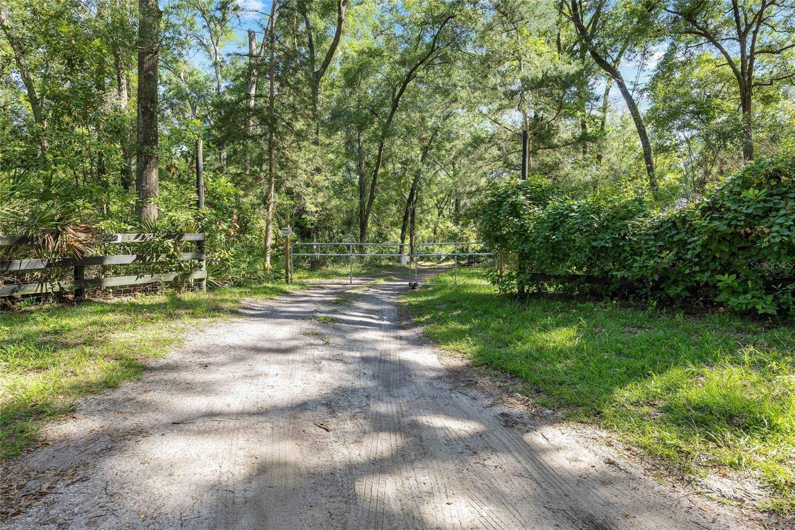 Archer, FL 32618,17222 SW 75TH AVE